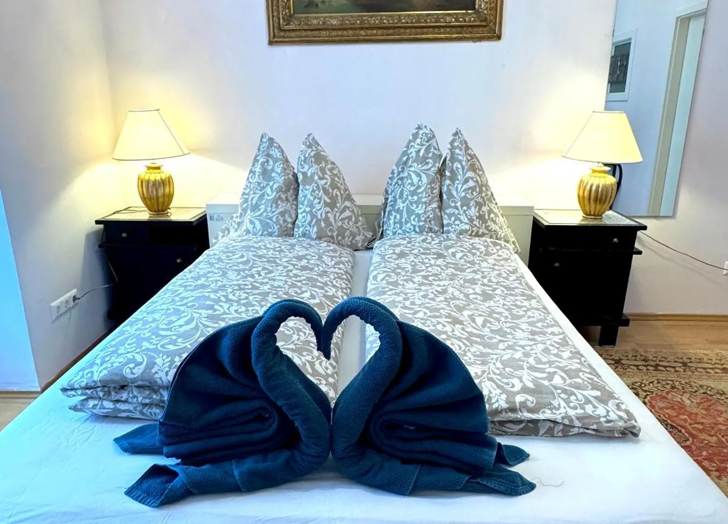 Historical Apartment In City Center contacts